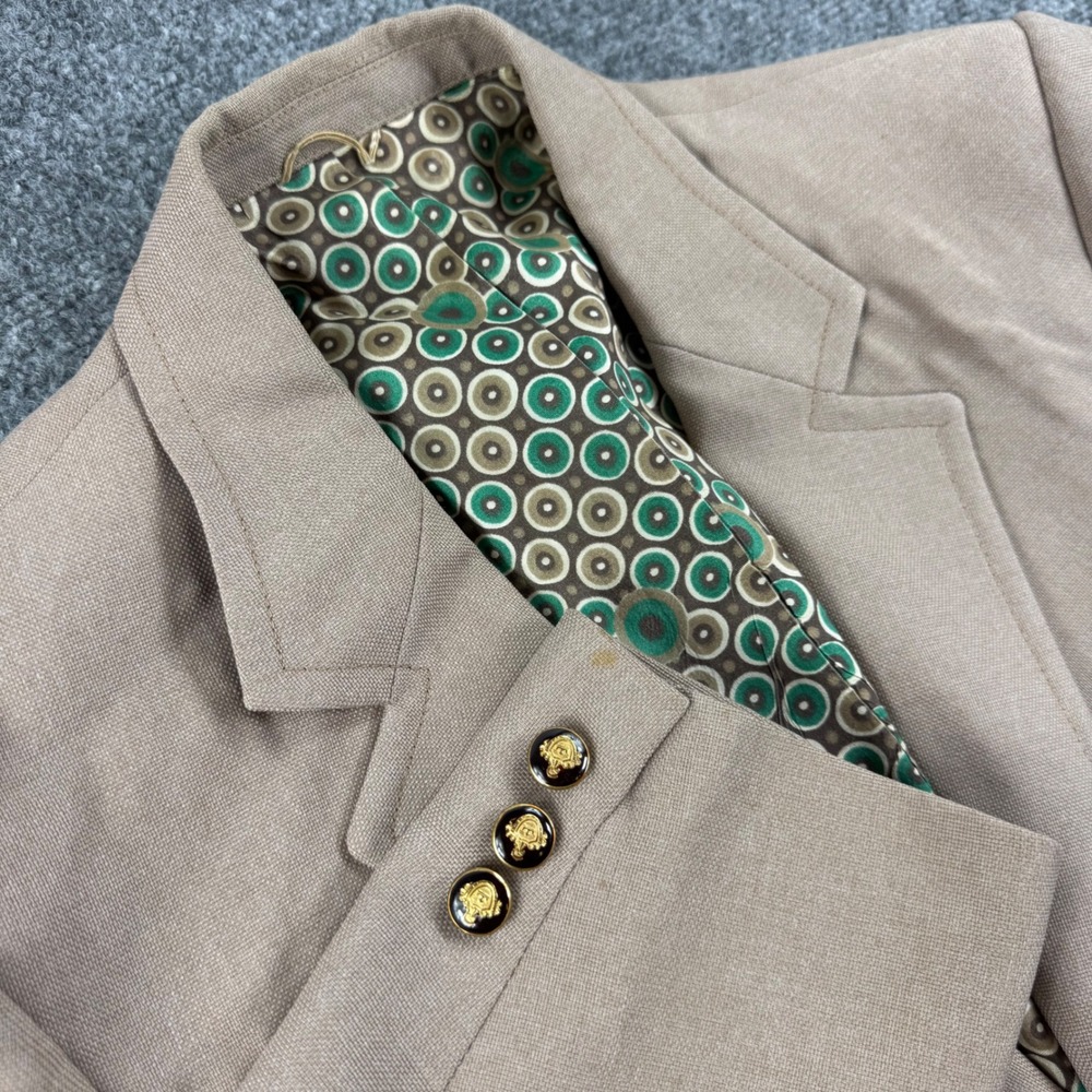 VTG Knack Sport Coat Blazer 42 Tan Psychedelic Lining Gold Crest Buttons Mens